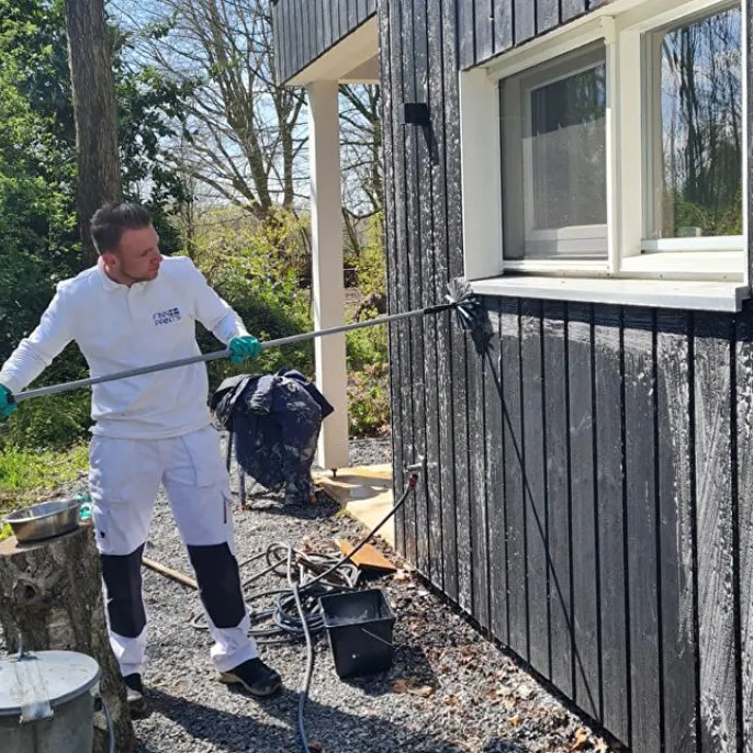 Maak je houten gevel schoon